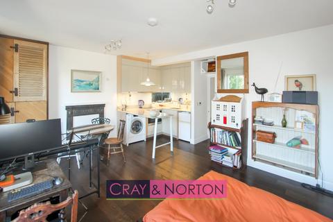 Flat 3, 88 Outram Road, Croydon, CR0 6XF