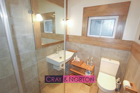 Flat 3, 88 Outram Road, Croydon, CR0 6XF