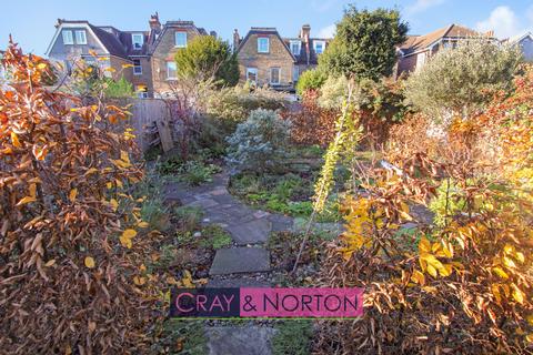 Flat 3, 88 Outram Road, Croydon, CR0 6XF
