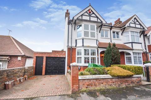5 bedroom semi-detached house for sale - Walmsley Road, Broadstairs