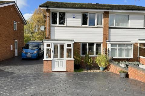 3 bedroom semi-detached house for sale - Snowford Close, Shirley