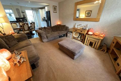 5 Snowford Close, Shirley, Solihull, B90 1DA