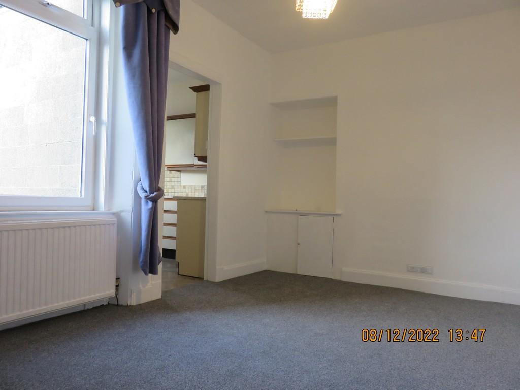Forth Avenue, Kirkcaldy 2 bed £720 pcm (£166 pw)