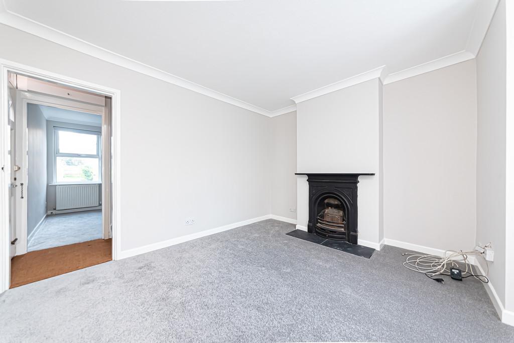 Blackwater, Surrey 2 bed semidetached house to rent £1,400 pcm (£323 pw)