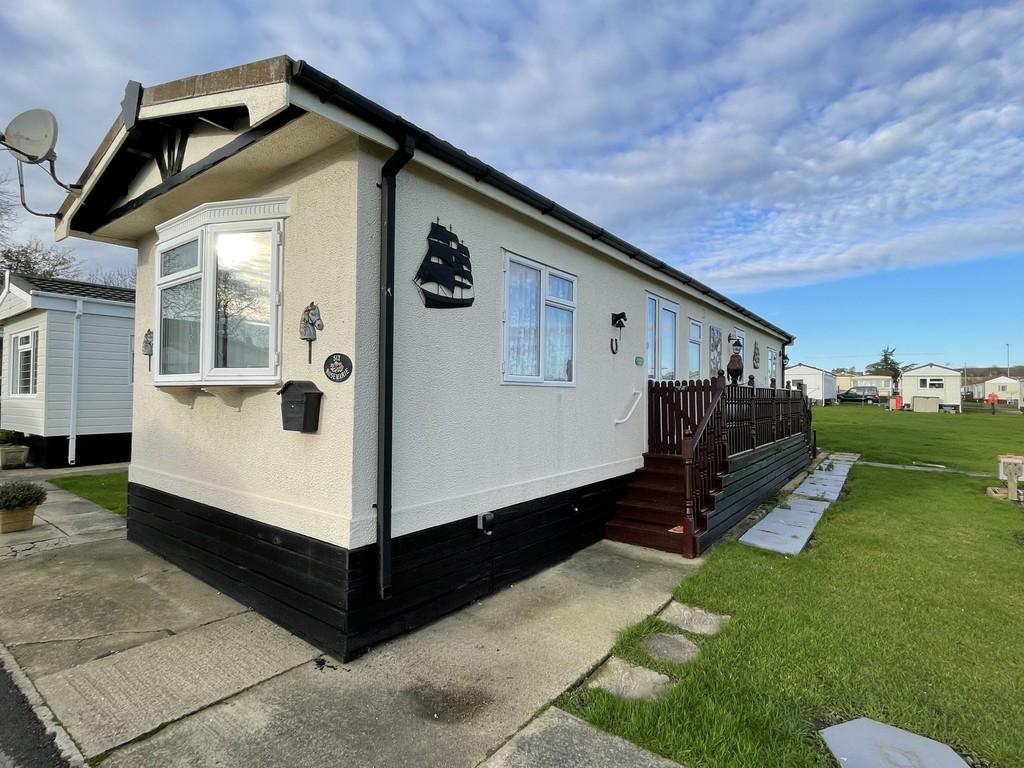 5th Avenue, Shaws Trailer Park, Knaresborough Road, Harrogate, HG2 7NJ