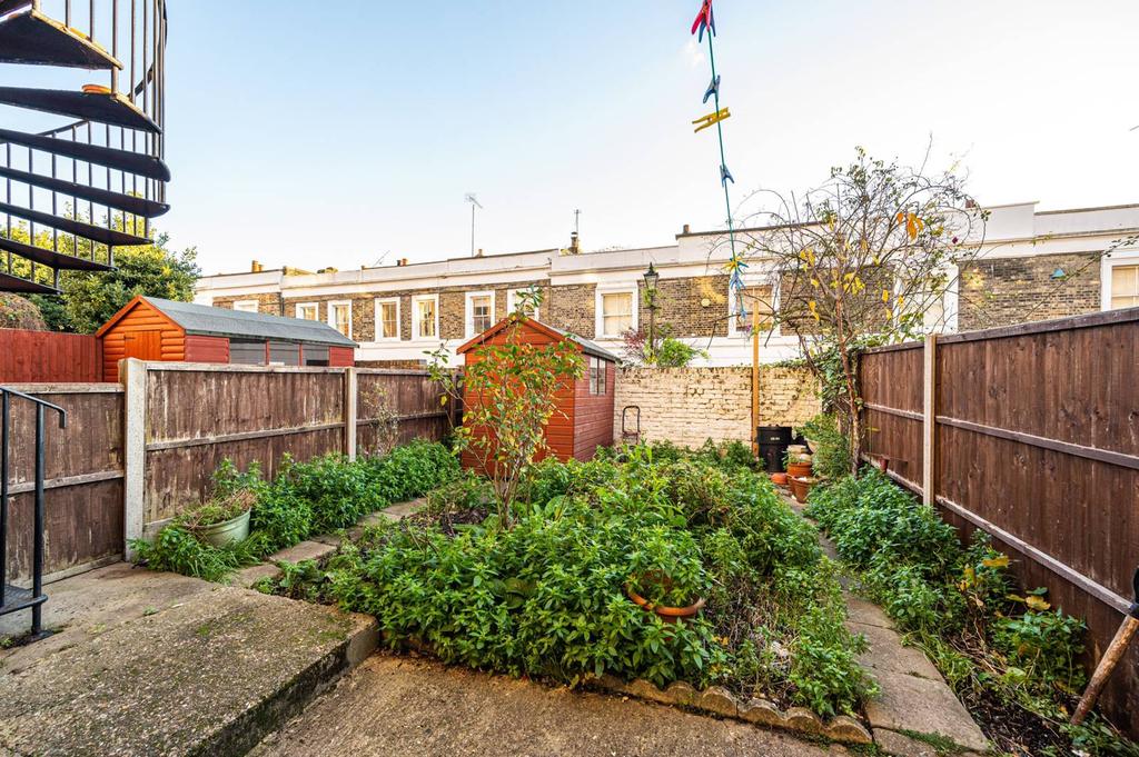 Lofting road, Highbury and Islington, London, N1 2 bed for