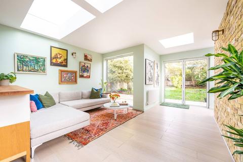 6 bedroom house to rent - Gladding Road, E12, Manor Park, London, E12