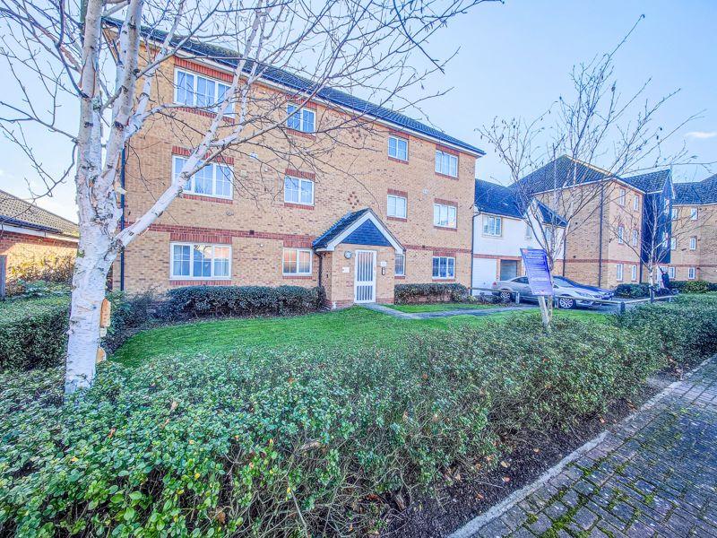 Waterside Close, Central Thamesmead 1 bed apartment for sale £190,000