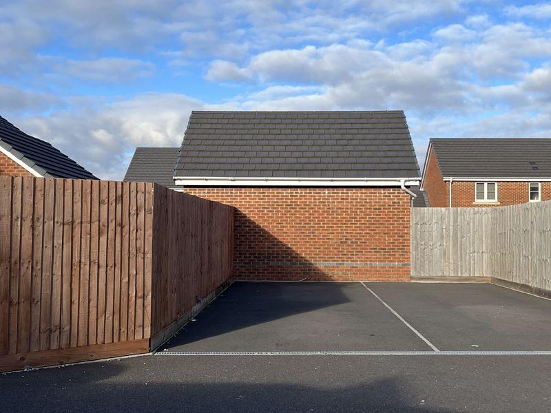 45 St Ilid's Meadow, Llanharan, Pontyclun CF72 9FU 3 bed semidetached