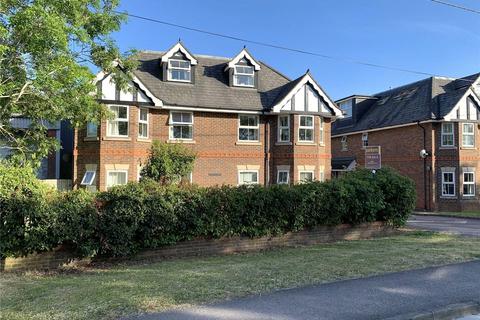 1 bedroom apartment to rent, Stoneleigh Court, The Green, Reading, Berkshire, RG7