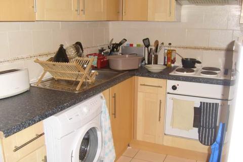 3 bedroom house to rent - Miskin Street, Cathays ,