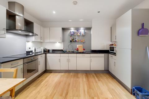 2 bedroom apartment to rent - Southgate Road, London, N1