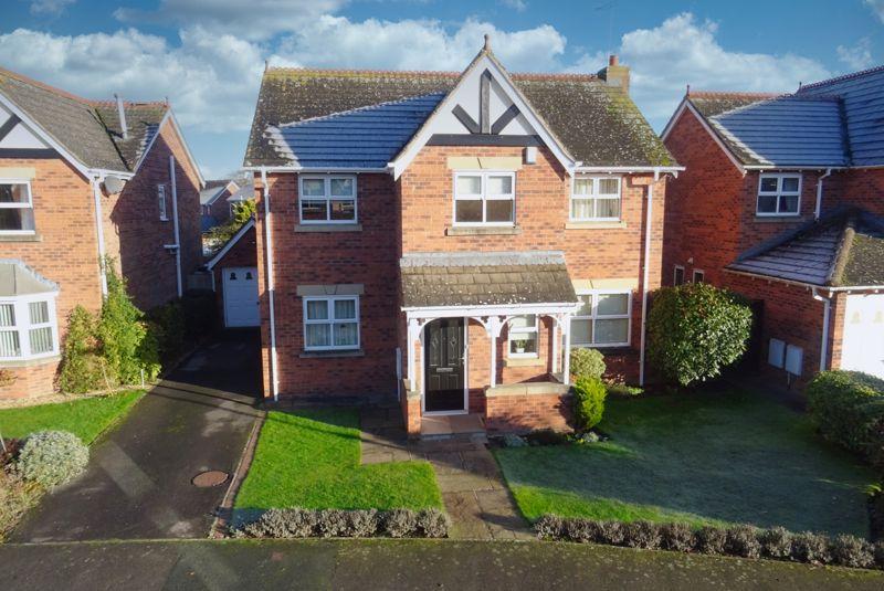 Hampton Drive, Market Drayton 4 bed detached house for sale £325,000