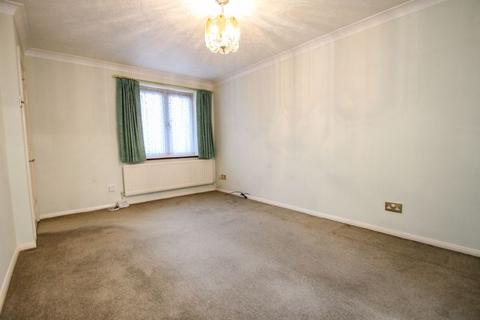 2 bedroom link detached house for sale, Marsworth Close, Hayes