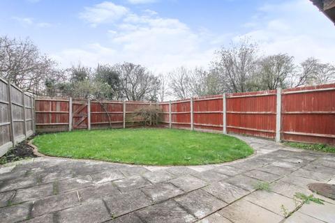 27 Marsworth Close, Hayes, UB4 9SZ