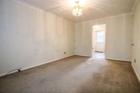 27 Marsworth Close, Hayes, UB4 9SZ