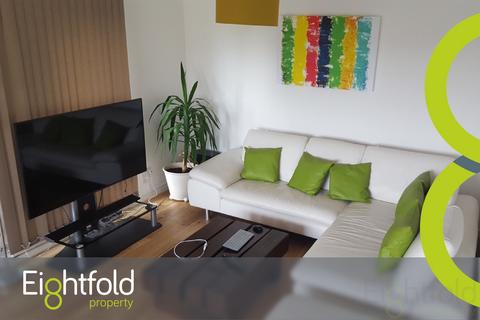 4 bedroom flat to rent, Highbrook Close, Brighton