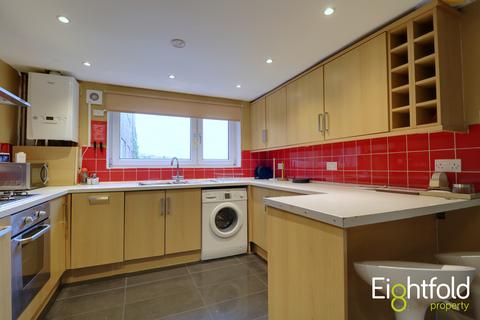 4 bedroom flat to rent, Highbrook Close, Brighton, East Sussex