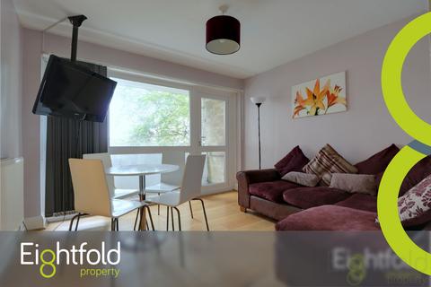 4 bedroom flat to rent, Highbrook Close, Brighton, East Sussex