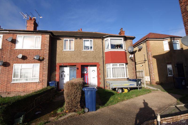 Whitton Avenue West, Northolt 2 bed for sale £280,000
