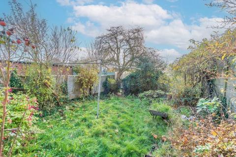 18 Cavendish Road, Chesham, HP5 1RW