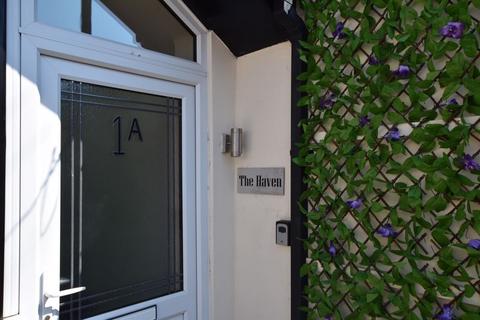 undefined, Gas Lane, Salisbury                                                                                 *CURRENT AIRBNB*