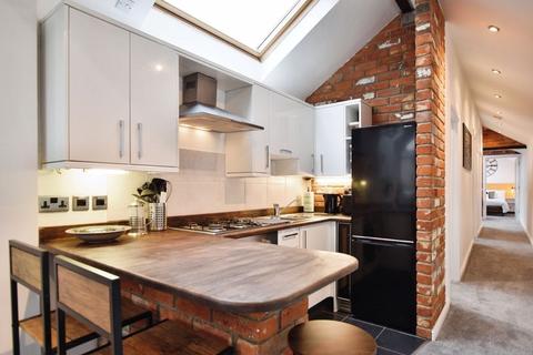 undefined, Gas Lane, Salisbury                                                                                 *CURRENT AIRBNB*