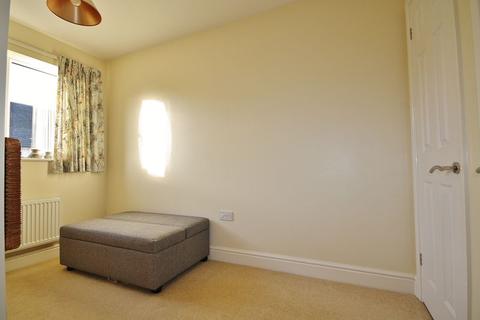 57 Eton Close, Witney, OX28 3GB