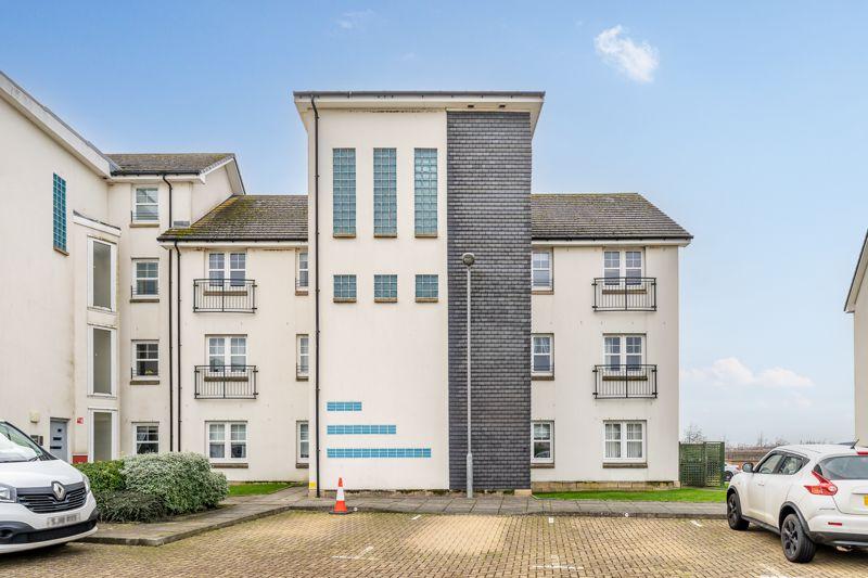 75 Belfast Quay, Irvine, KA12 8PR 2 bed apartment £149,995