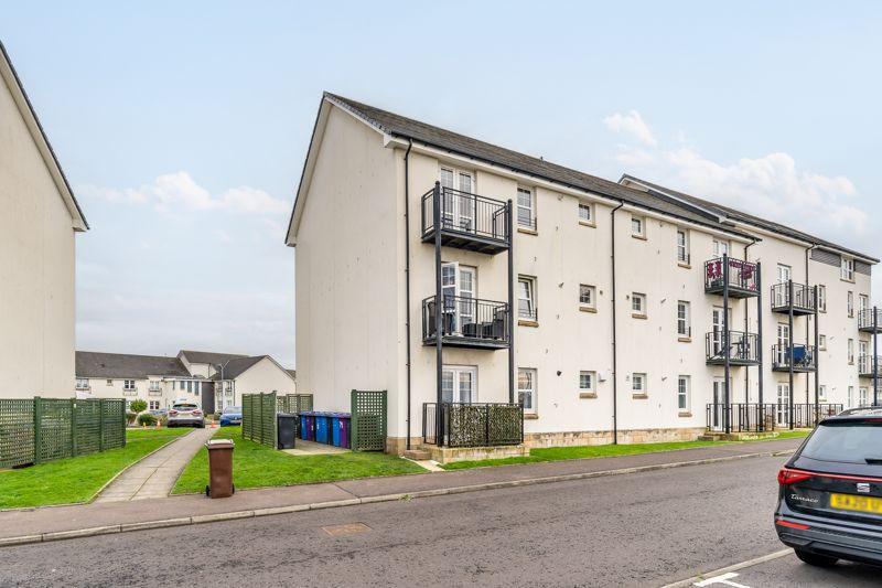 75 Belfast Quay, Irvine, KA12 8PR 2 bed apartment £149,995