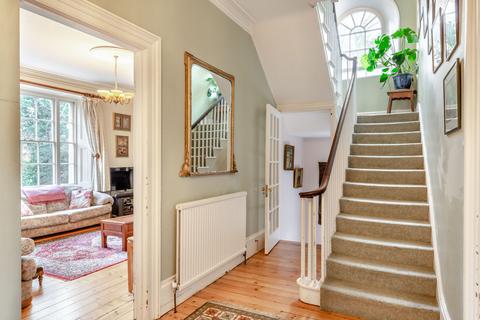 6 The Quadrant, Exeter, EX2 4LE