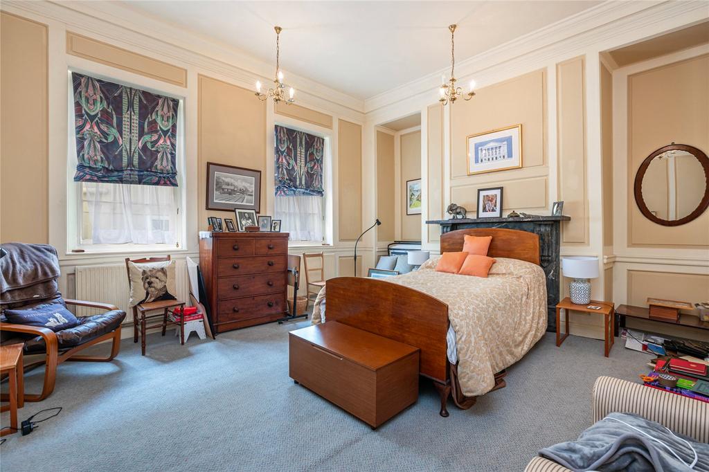 Reception Room Bed 2
