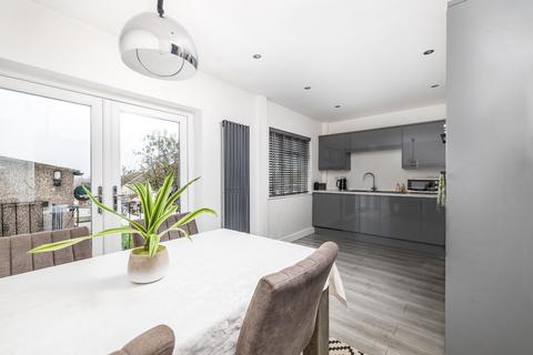11 Showering Road, Bristol, BS14 8DL