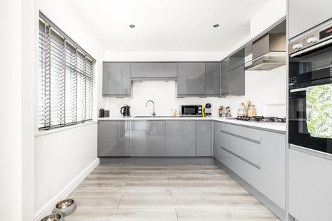 11 Showering Road, Bristol, BS14 8DL