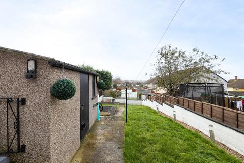 11 Showering Road, Bristol, BS14 8DL