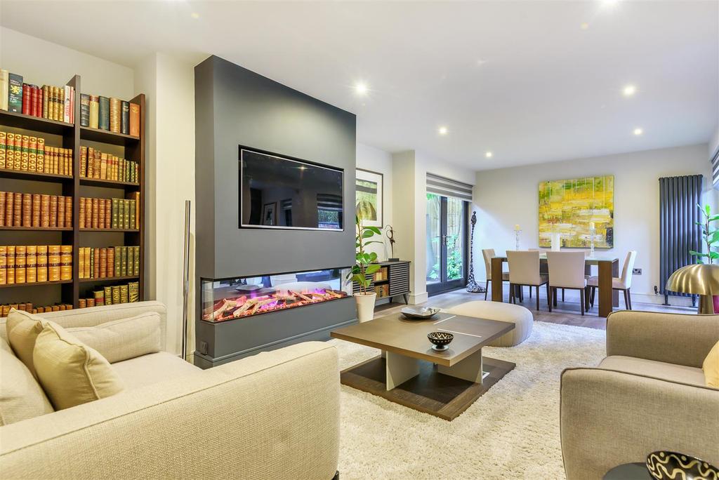 Beechfield Road, Alderley Edge 5 bed detached house £9,999 pcm (£