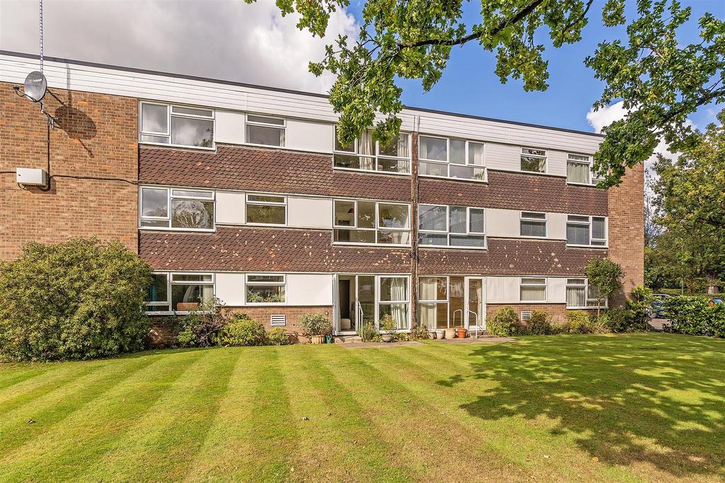 Dingle Lane, Solihull 2 bed apartment £230,000