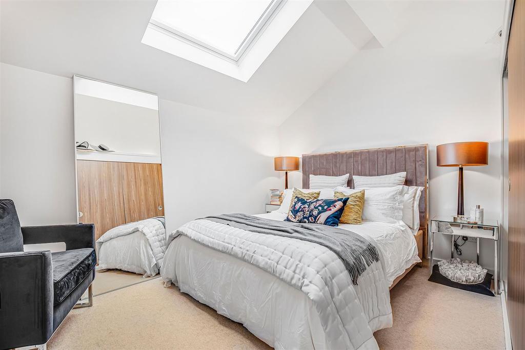 James Anderson  Sheen L- 6 Lambourn House1.jpg