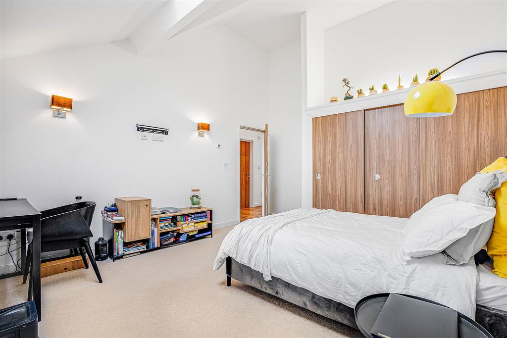 James Anderson  Sheen L- 6 Lambourn House4.jpg