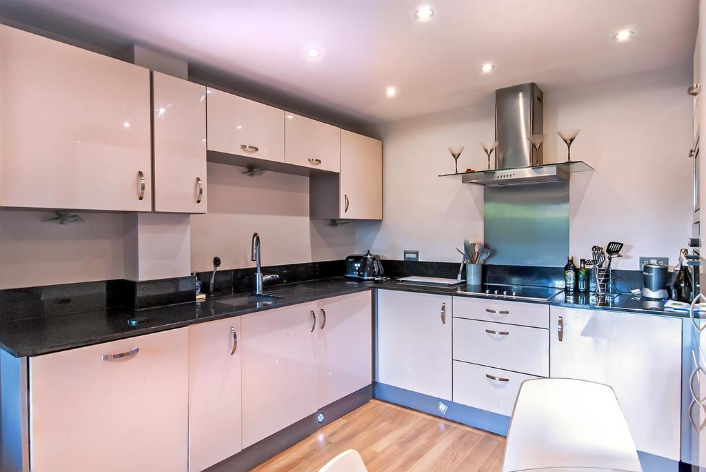 Elmfield Square, Gosforth, Newcastle Upon Tyne 2 bed apartment £1,450