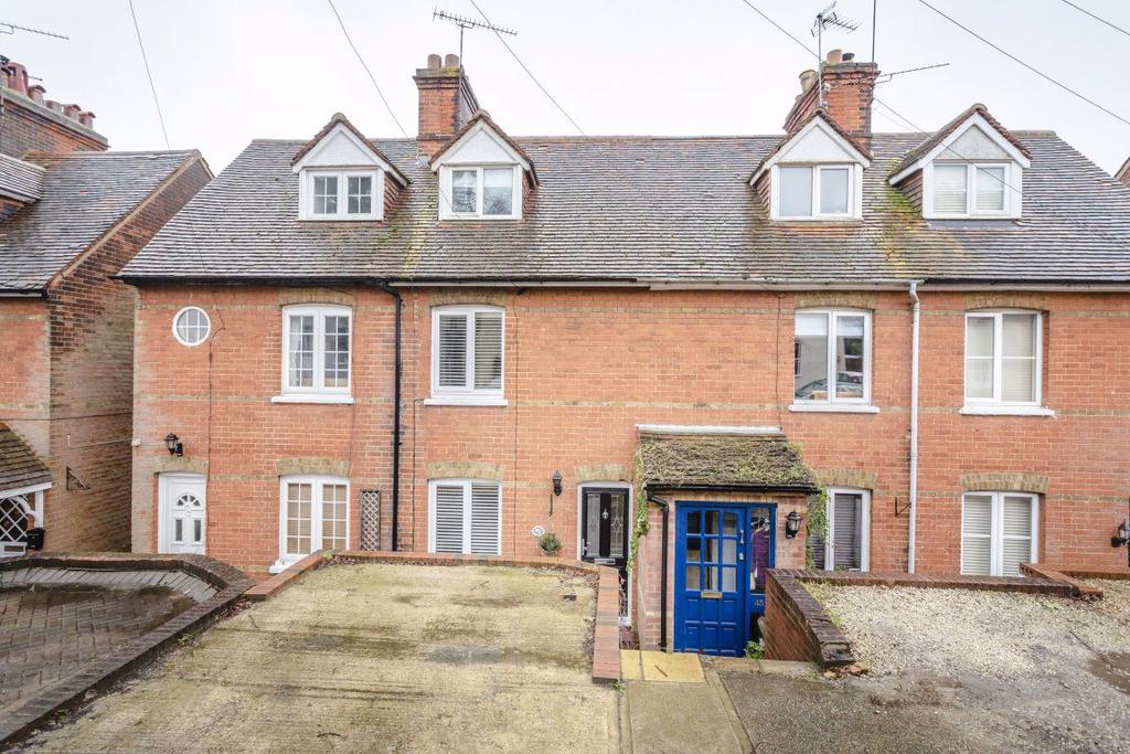 Woodfields, Stansted Mountfitchet 3 bed cottage £1,300 pcm (£300 pw)