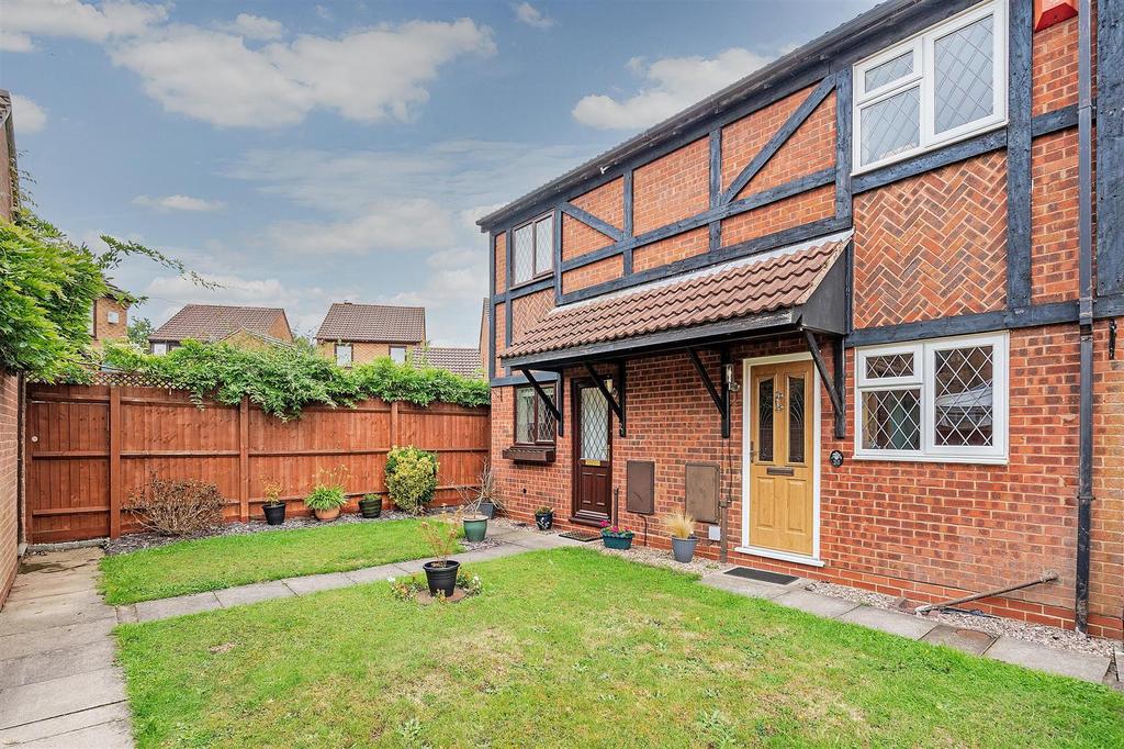 Tilesford Close, Shirley, Solihull 2 bed semidetached house £290,000