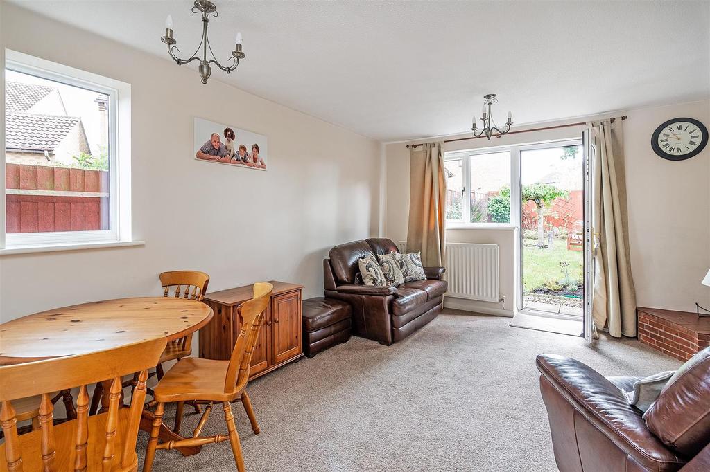 Tilesford Close, Shirley, Solihull 2 bed semidetached house £290,000