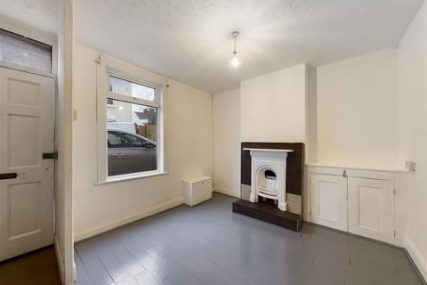 44 Wykeham Street, Rochester, ME2 3AD