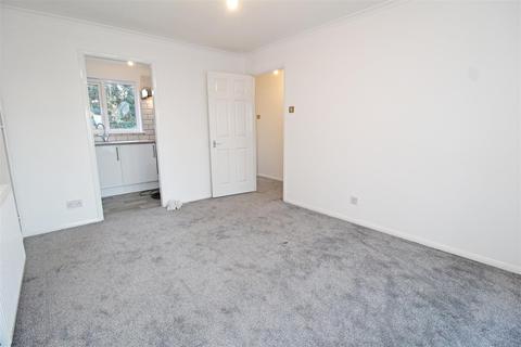 54 Challacombe, Furzton, Milton Keynes, MK4 1DP