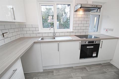 54 Challacombe, Furzton, Milton Keynes, MK4 1DP