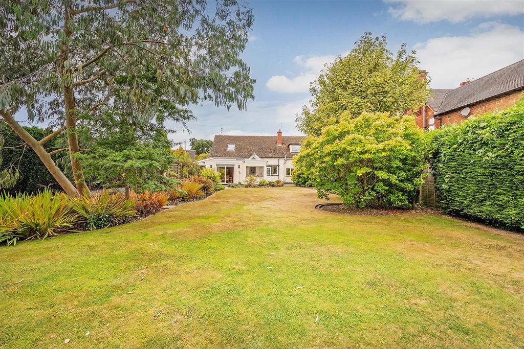 Avonswood, Blind Lane... 4 bed detached house £700,000