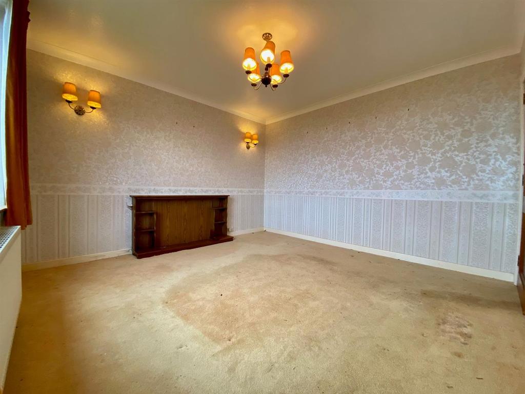 Lounge 2.jpg