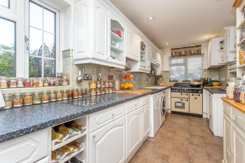 4 bedroom detached house for sale - Larkey View, Chartham, Canterbury
