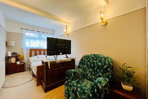 47 Coxhill Gardens, Dover, CT17 0PX